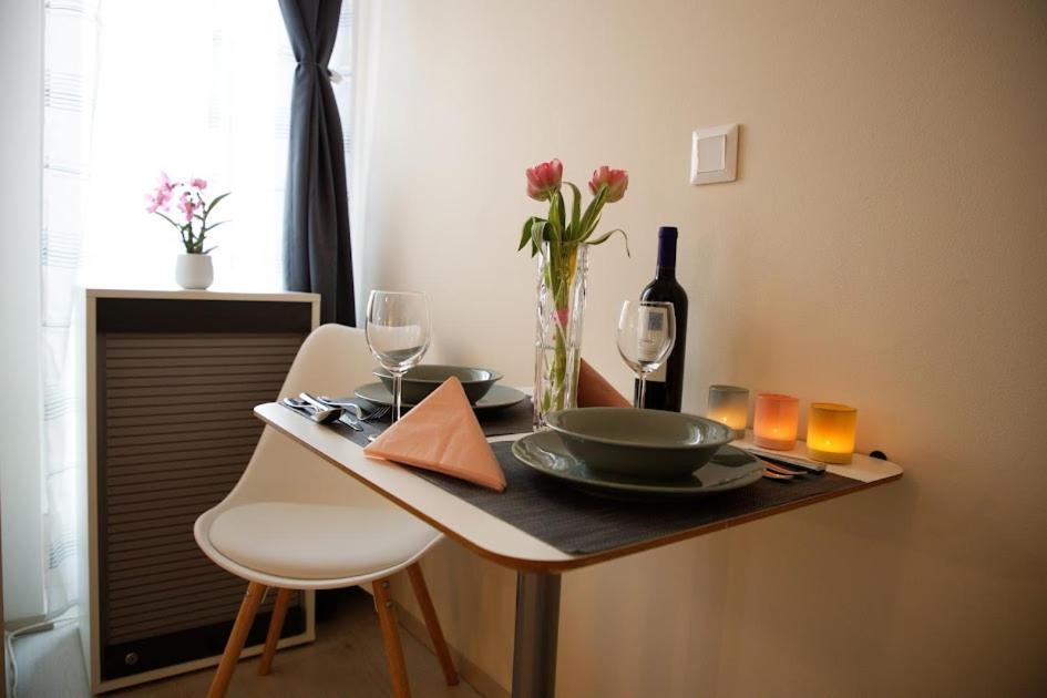 Cosy Studio, 15Min To Old Centre, Self-Check In, Free Wifi, Welcome Drink! 布拉格 外观 照片